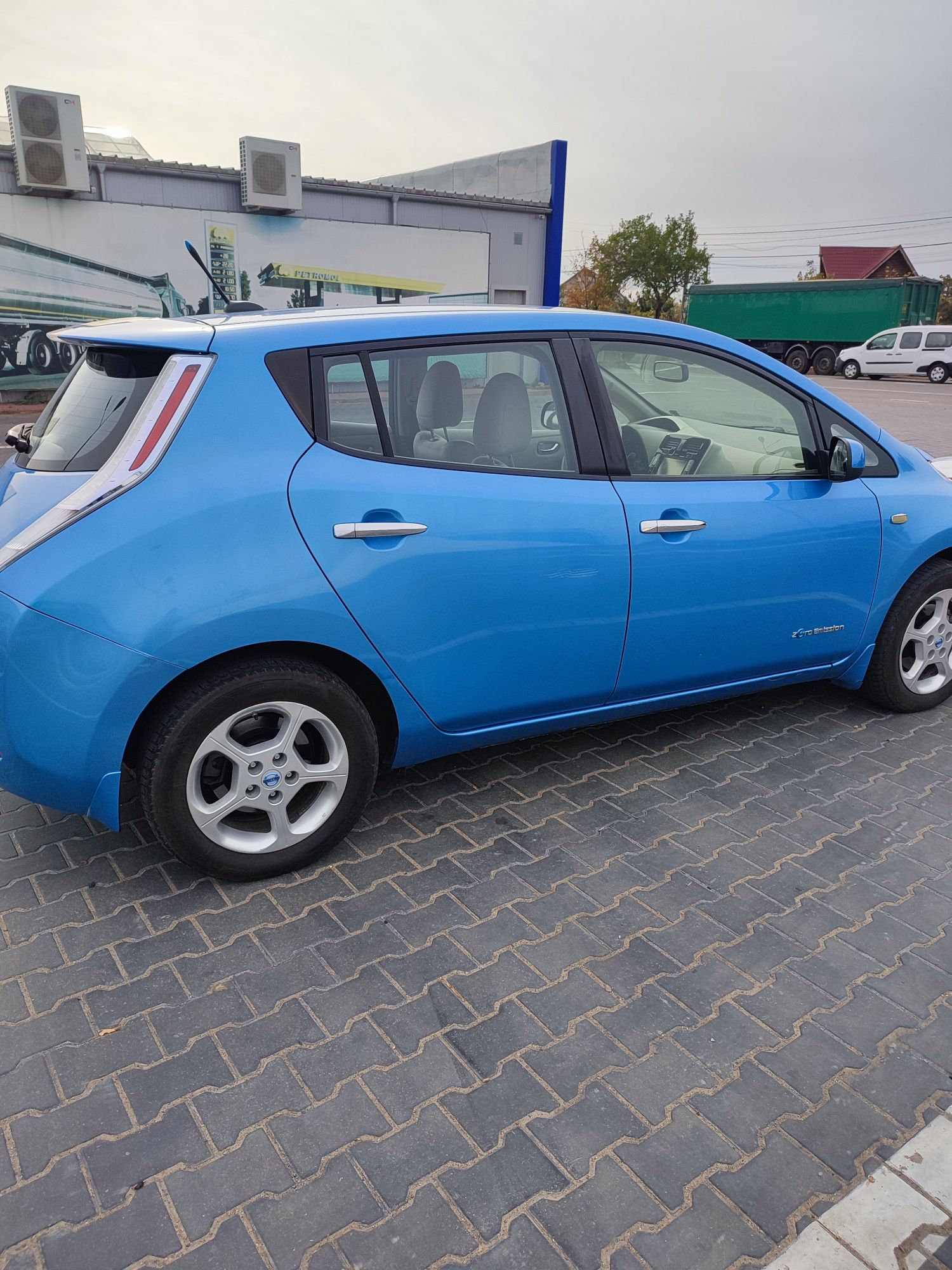 Nissan leaf 2012 sl