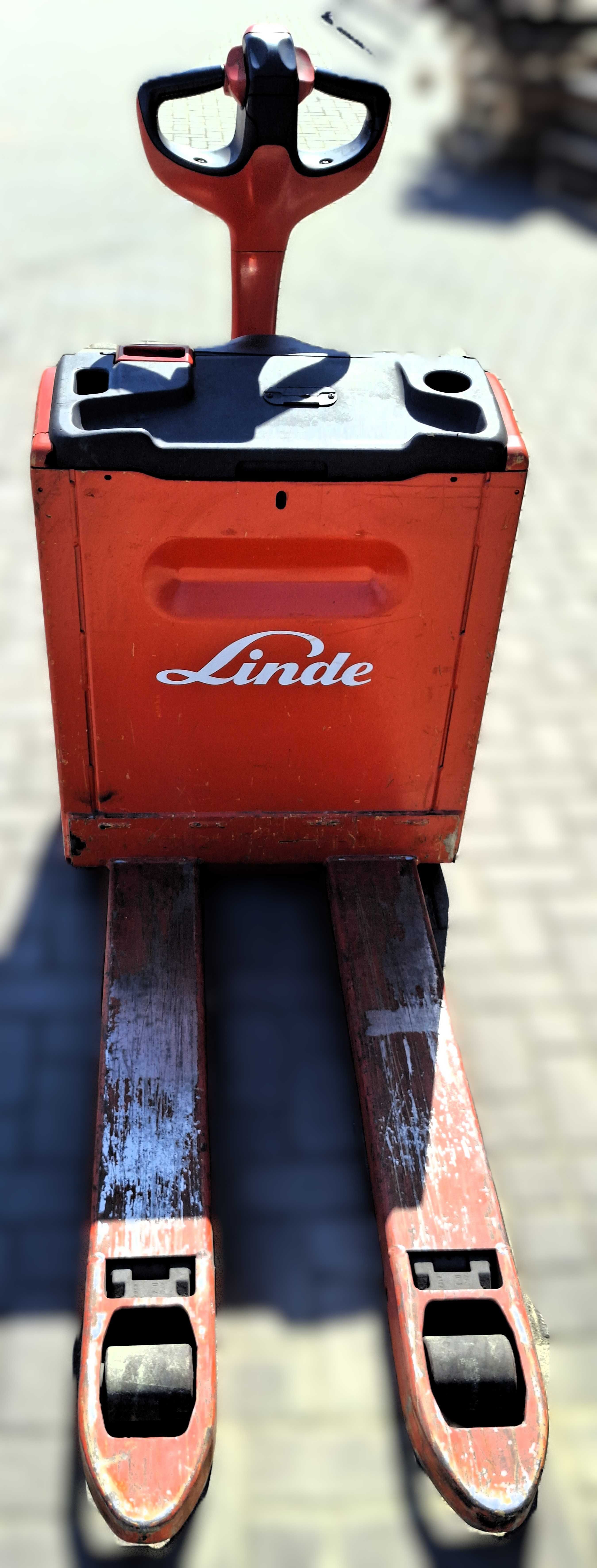 Wózek paletowy elektryczny Linde T16 2014 widły 115cm prostownik