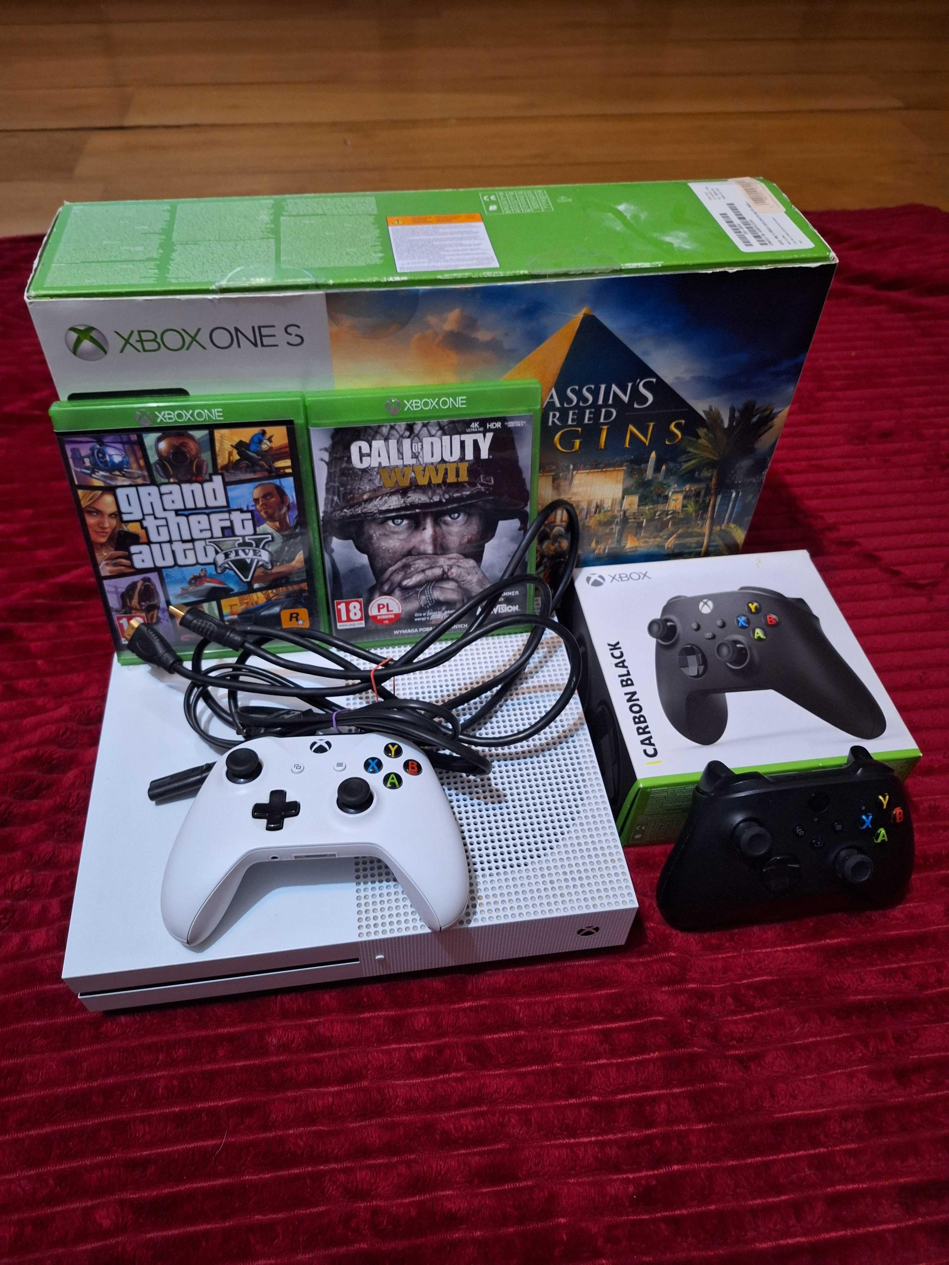 Xbox one s + 2 pady + 2 gry