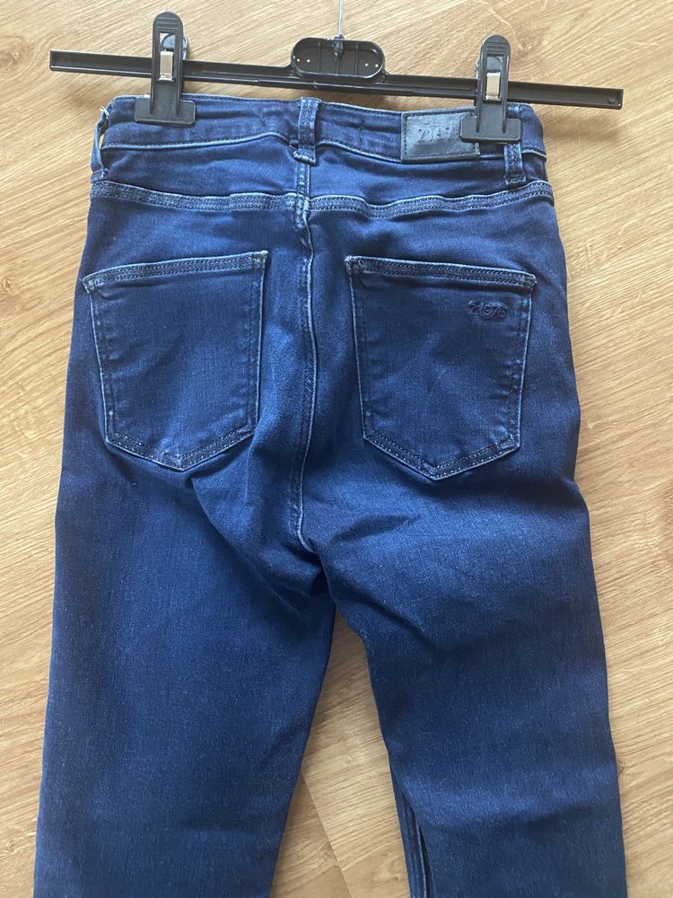 Spodnie jeans Zara