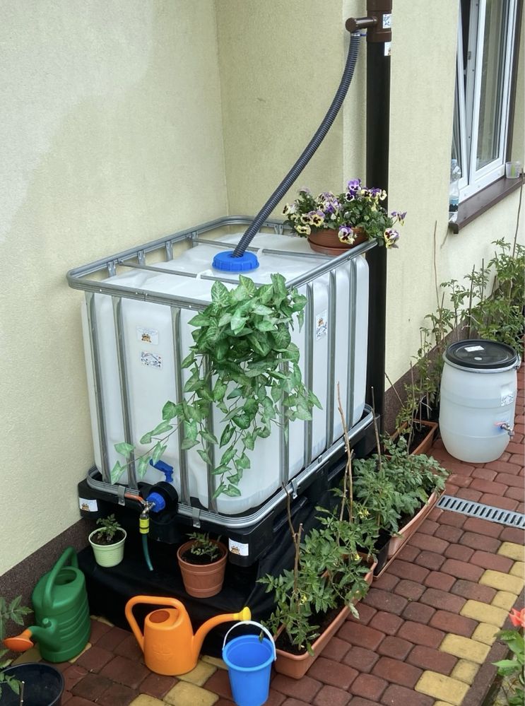 Zbiornik Paletopojemnik Mauzer 1000l Czysty F-Vat na paliwo, wode itp.
