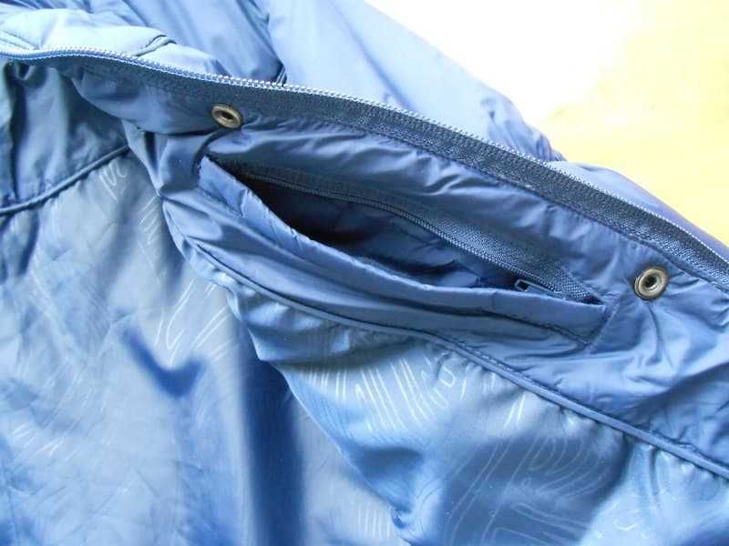 Женская демисезонная куртка Reebok.