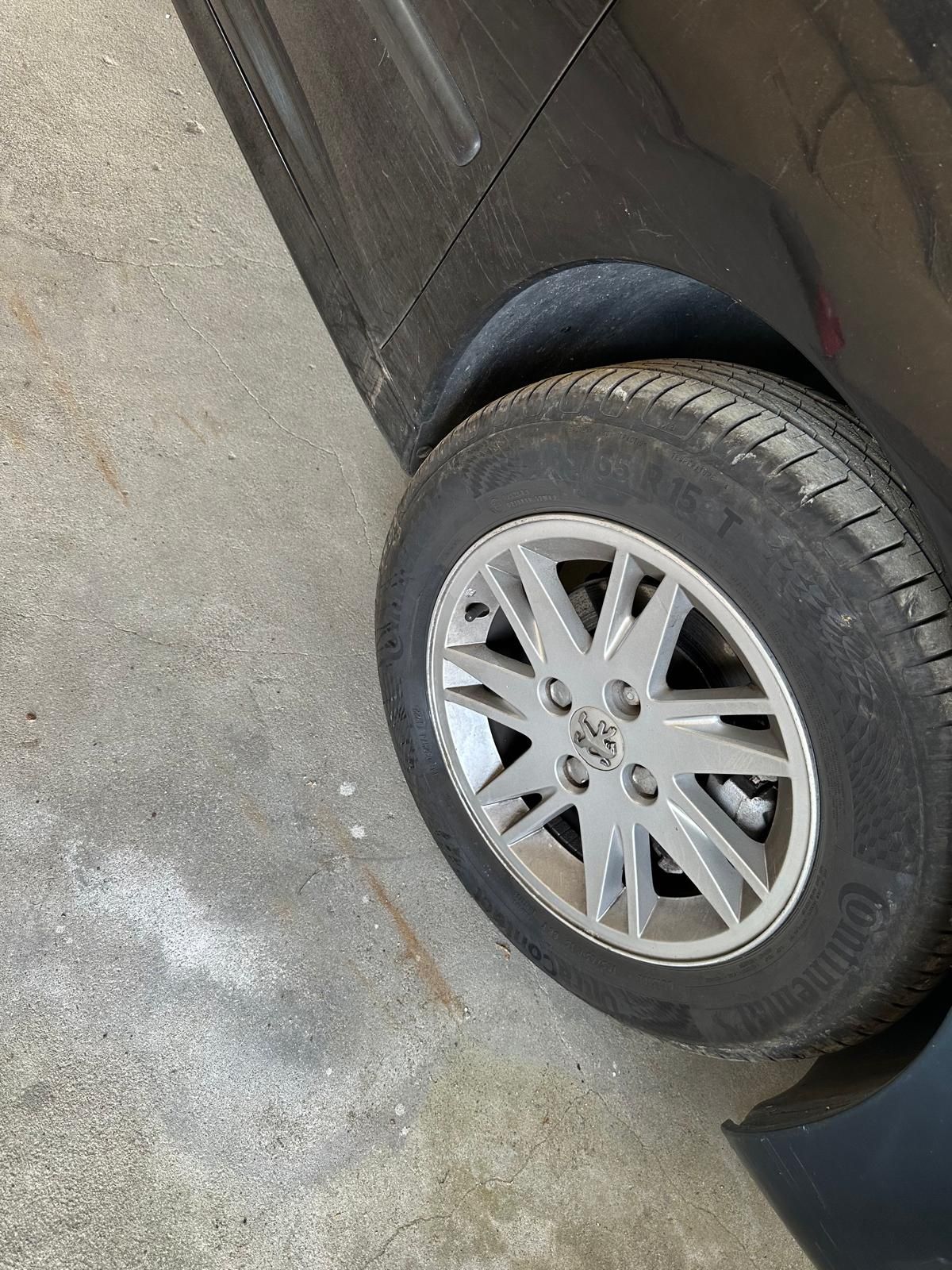 Vendo Peugeot 207,2008 a gasolina com 119.000 km