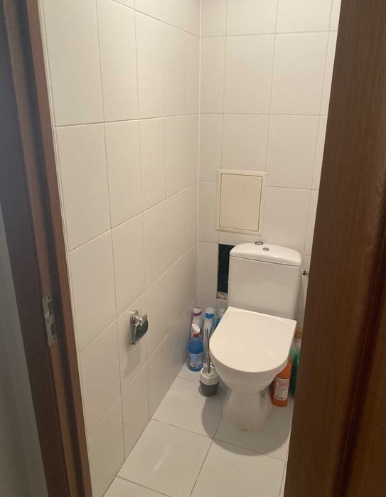 Продається 2-кімнатна квартиру з ремонтом на Дубово!