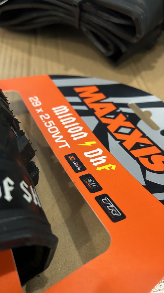 !!UNIKAT!! Opona Maxxis Minion Dhf 29x2.5WT 3C MaxxTerra 20-lecie