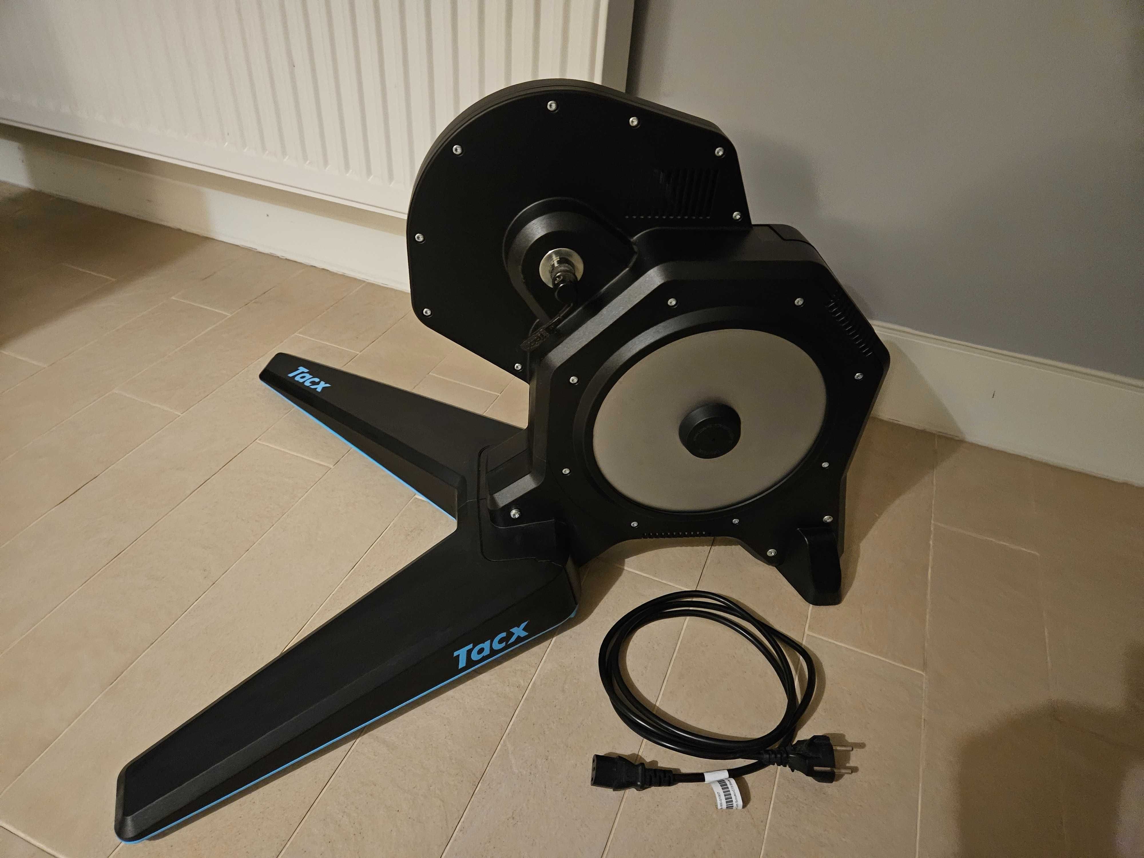 Inteligentny trenażer Tacx Flux 2 Smart. Stan idealny.