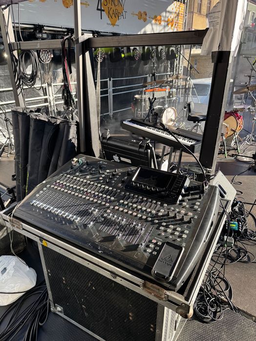 behringer x32 full + case