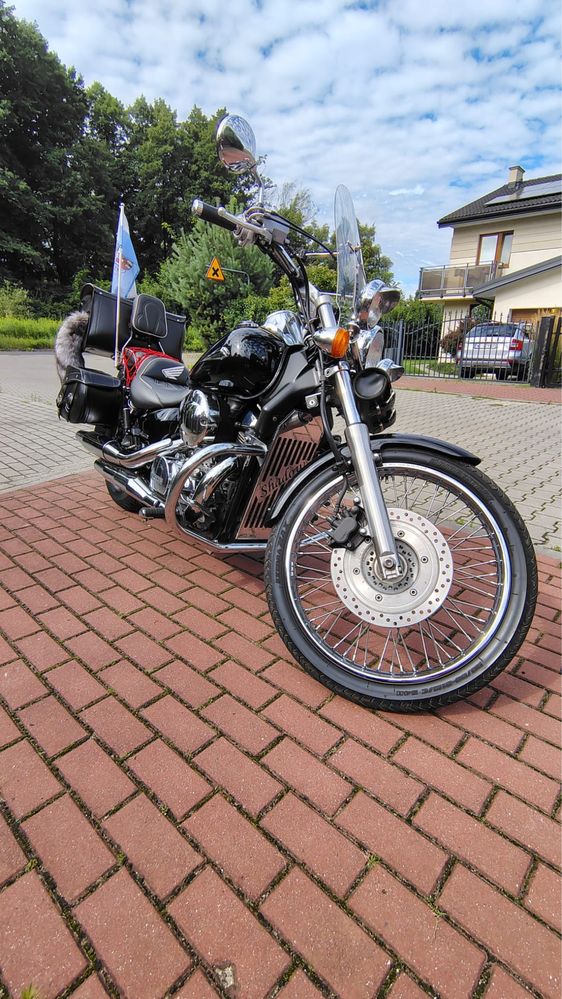 Honda Shadow Black Spiryt 750