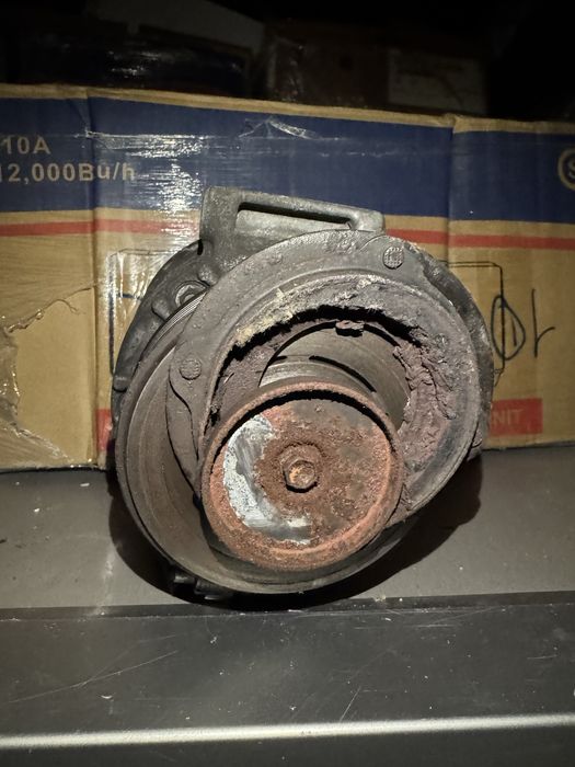 BMW X6 E71 40dX N57S — Compressor AC avariado + Alternador (Peças)