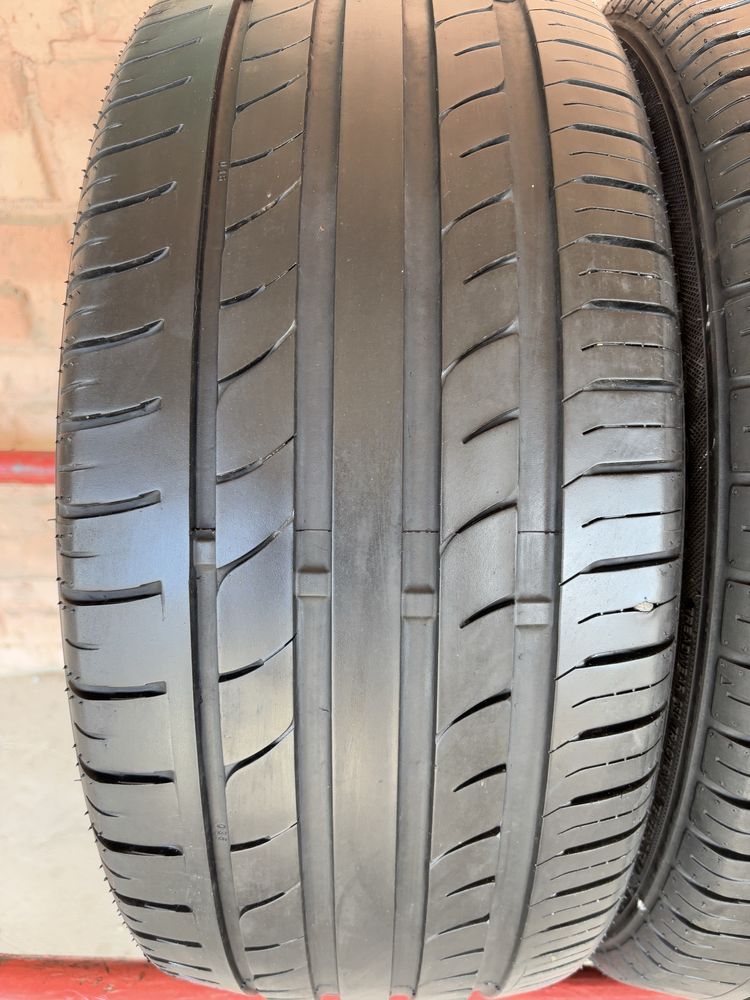 Пара літніх шин 245/45R17 Goodride