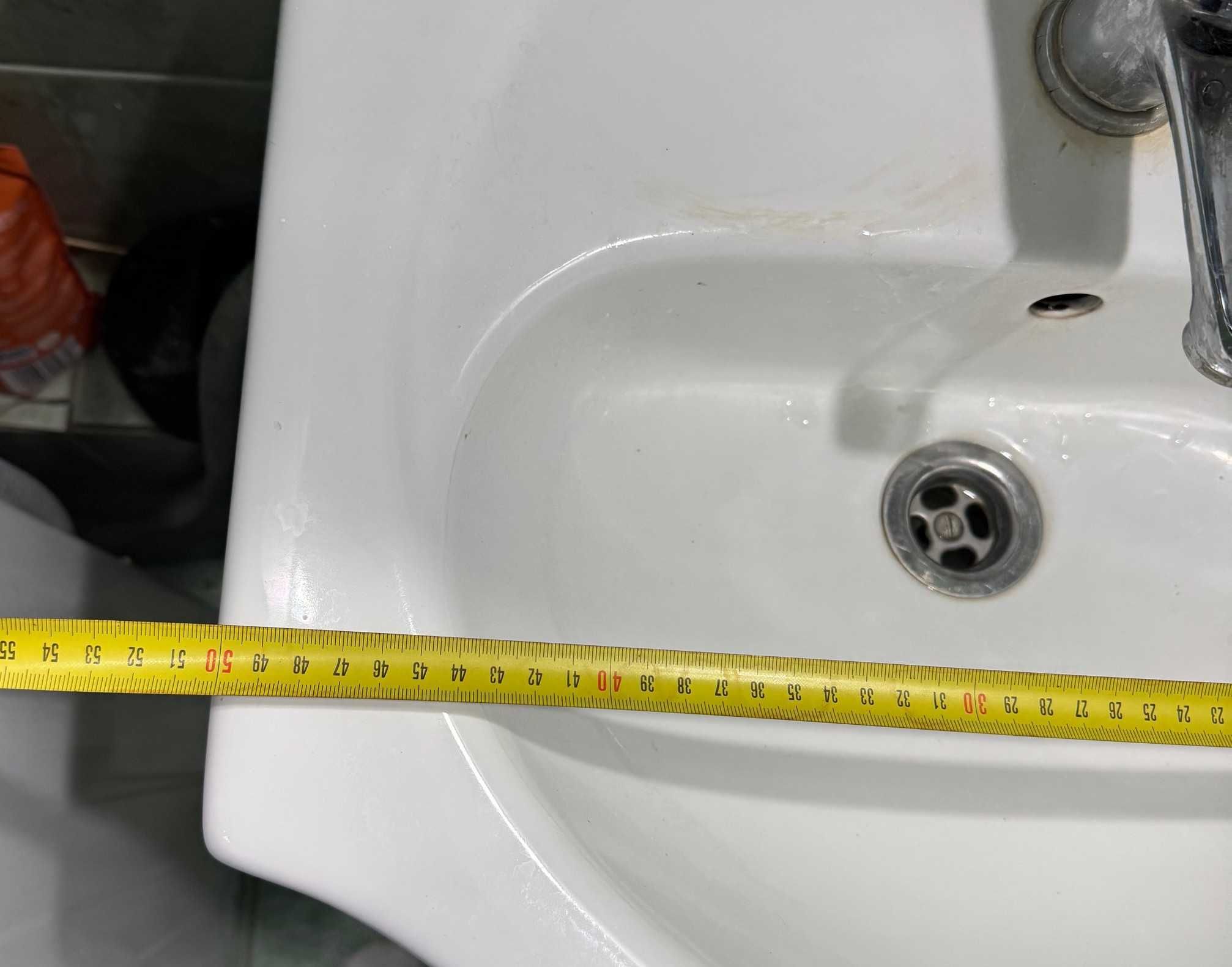 Umywalka łazienkowa 50cm z szafką i bateria Ferro