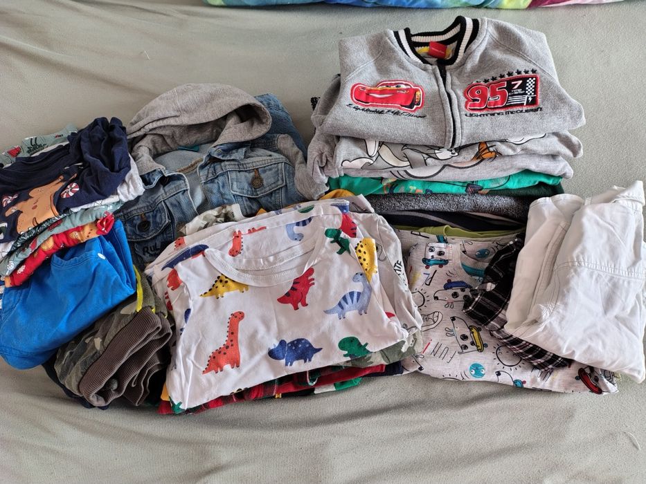 Paka ubrań chłopięcych 98