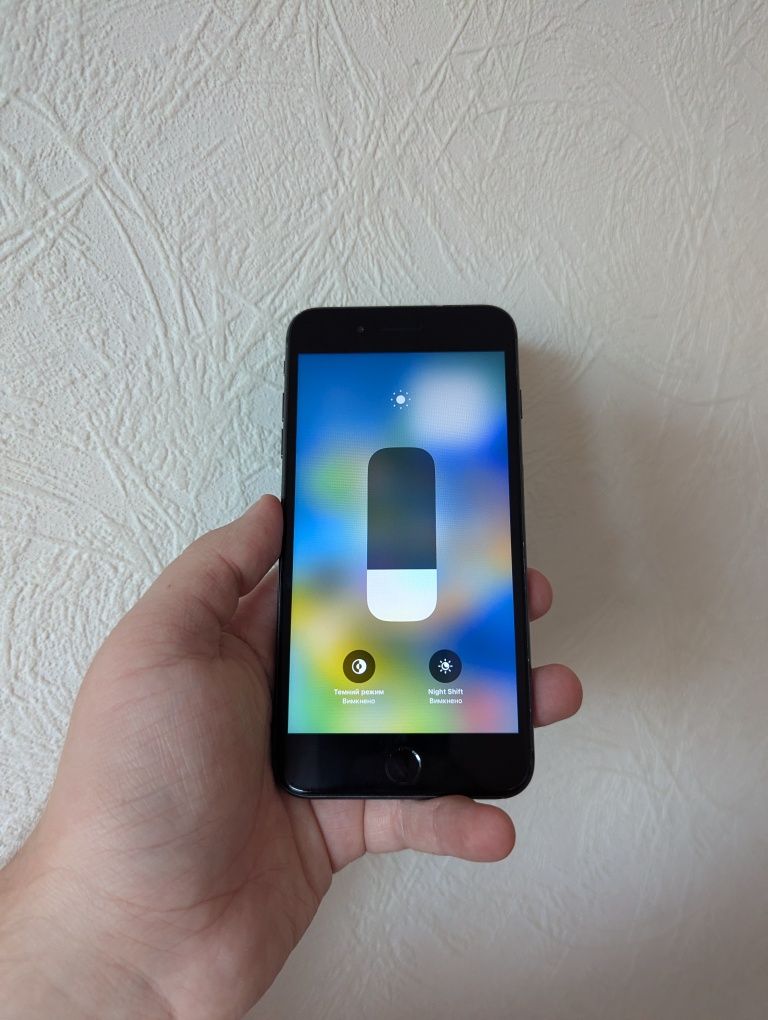Смартфон Apple iPhone 8+ plus 128gb NFC (епл айфон 8+ плюс) АКБ 94%