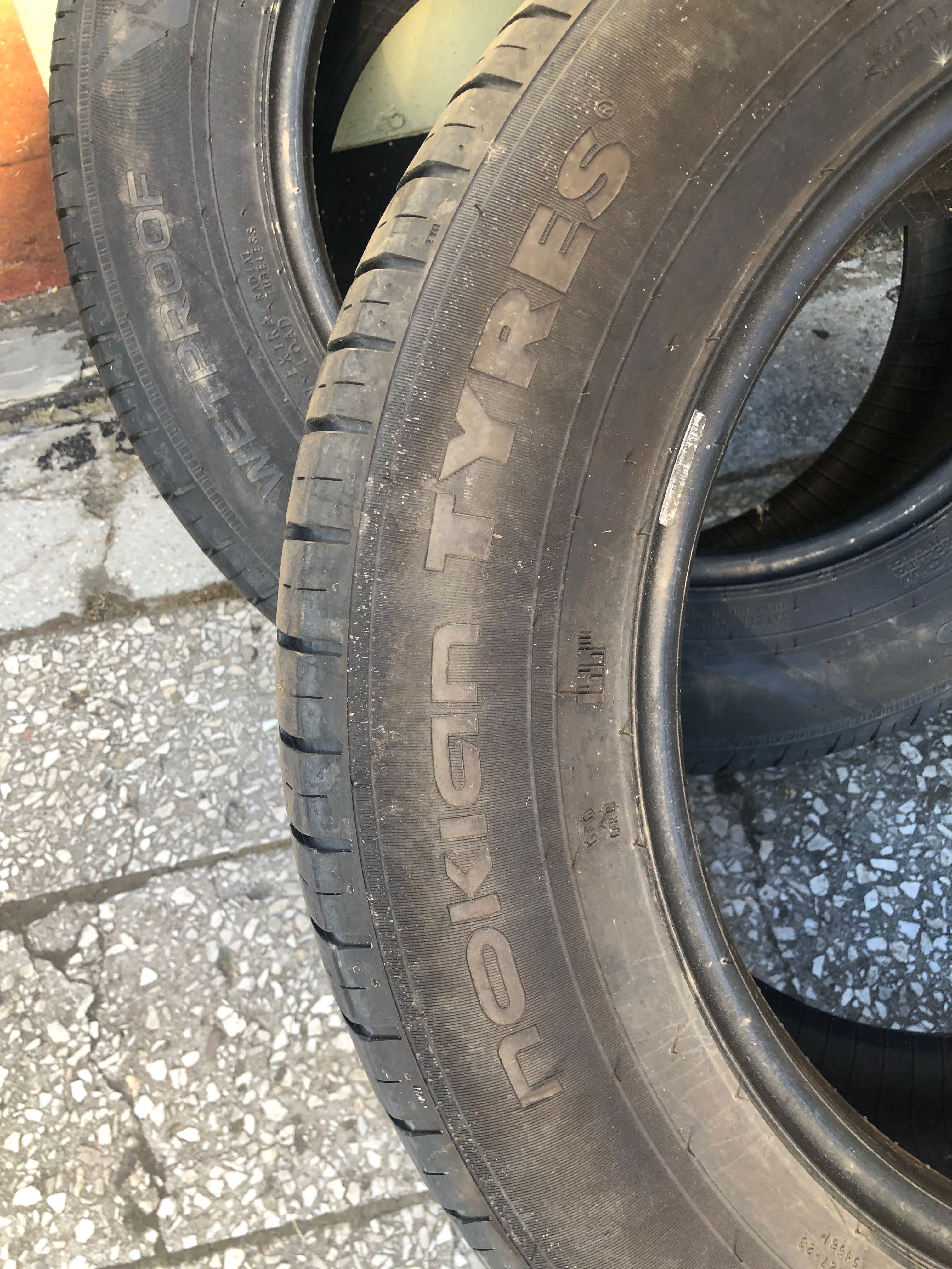 Opony letnie Nokian 215/60/16 22 r mało używane 2 szt