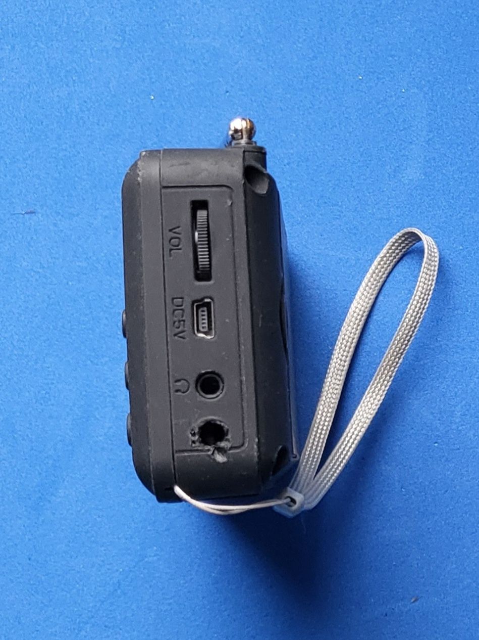 Rádio Metronic com leitor mp3