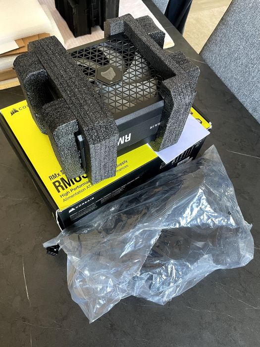 Corsair RM850x (Fonte de Alimentação)