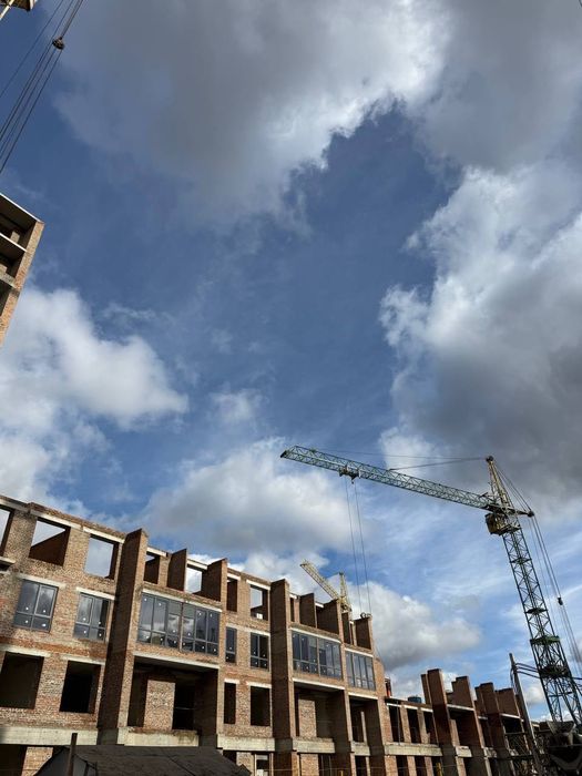 1-кімнатна в центрі міста на 6 поверсі!