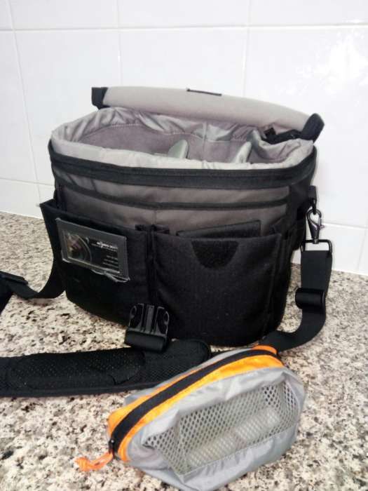 LOWEPRO Stealth Reporter D400AW - Mala Fotografo/Reporter