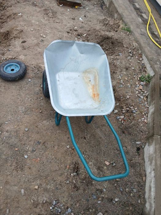 Тачка двухколесна