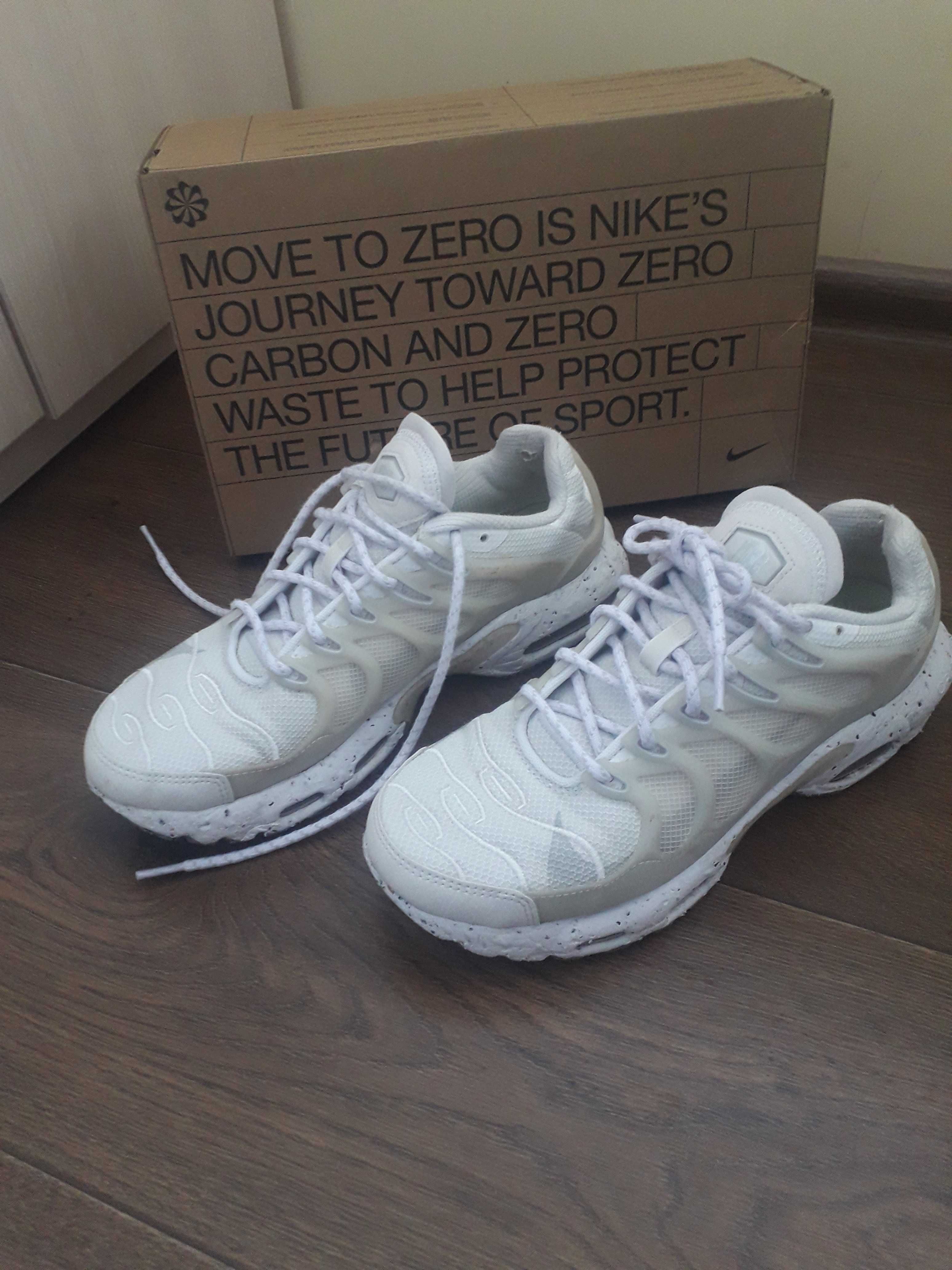 Кросівки Nike р.42 Вживані
