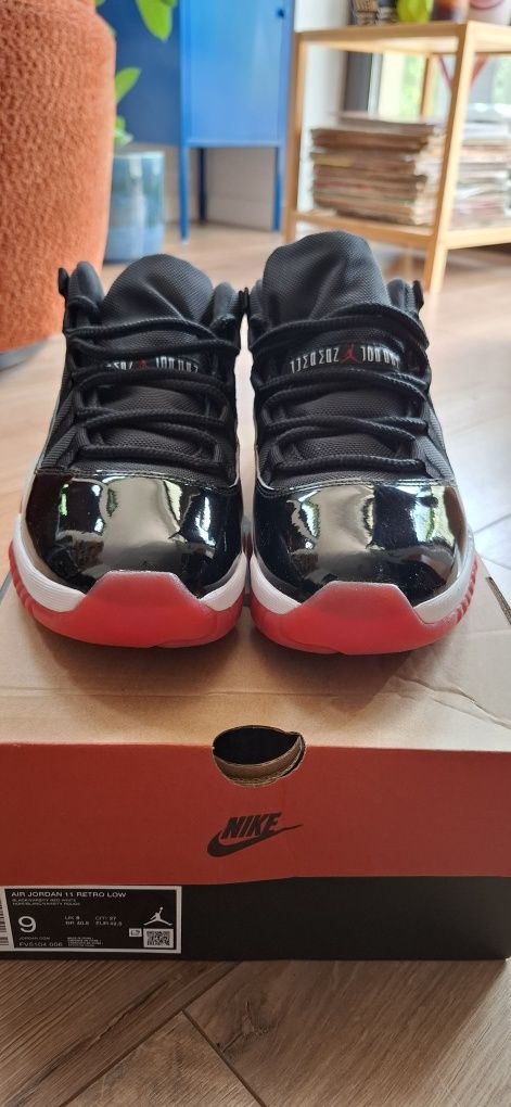 Jordan XI bread low