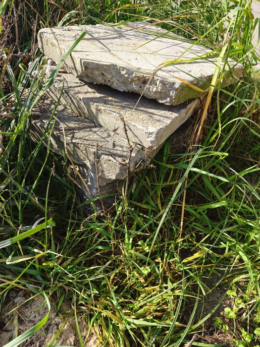 Oddam płytki betonowe chodnikowe