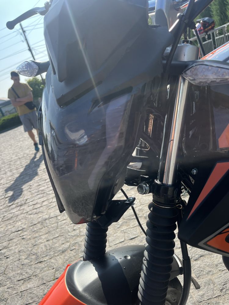 SPARK SP200R-36 Мотик