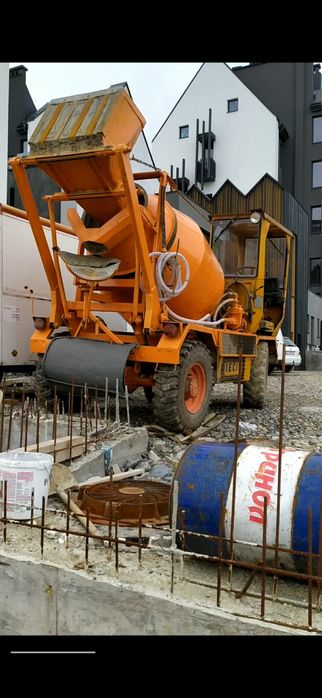 Послуги бетонозмішувача(міксера)