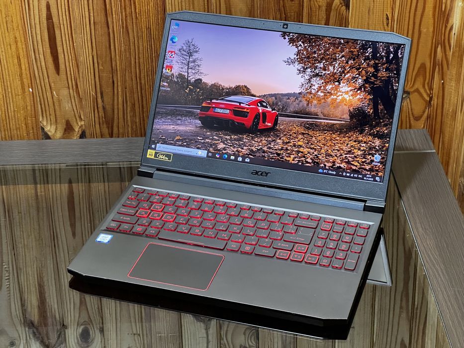 Acer Nitro 7, GTX1660ti, I7 9750h, 144hz