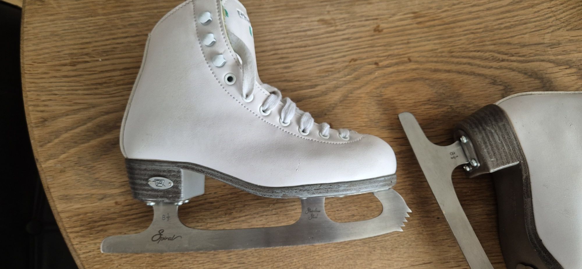 Łyżwy figurowe Riedell Opal white, jak nowe. Rozmiar 2 (34,5 EU)