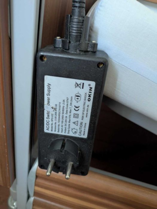 Łóżko rehabilitacyjne elektryczne drewniane dwa materace