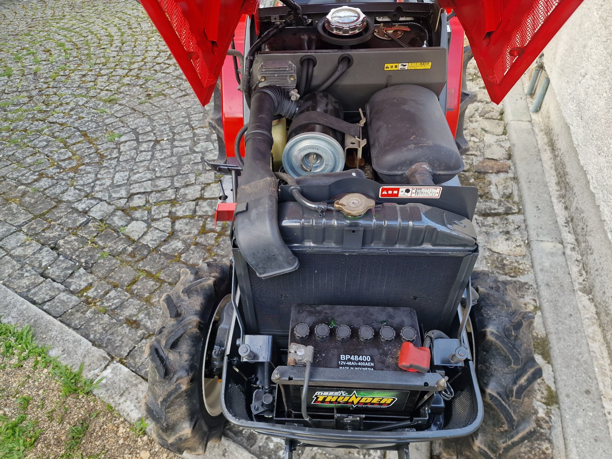 Mini Trator todo em muito bom estado