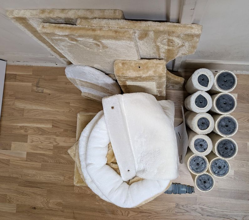 Domek z Piernika z Drabinką DUŻY Drapak dla Kota Beżowy 165x86x98cm ZW