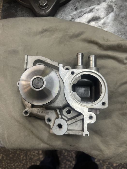 Субару помпа, vkpc 98002, 072y 156