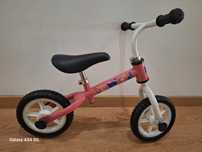 Bicicleta sem pedais rosa
