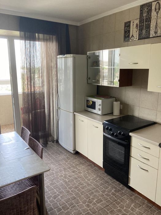 3 кімнатна Центр Соборна Сотка (можлива короткострокова оренда)