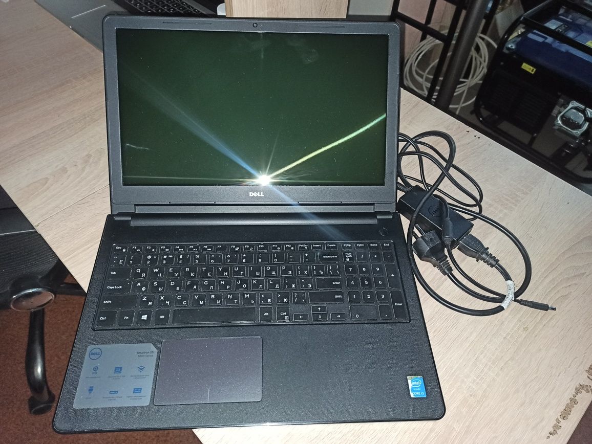 Игровой ноутбук Dell 3558