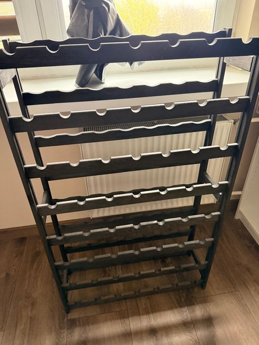 Stojak na wina z drewna