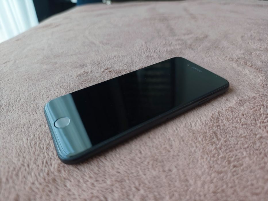 iPhone SE gen 2 (2020) 64GB