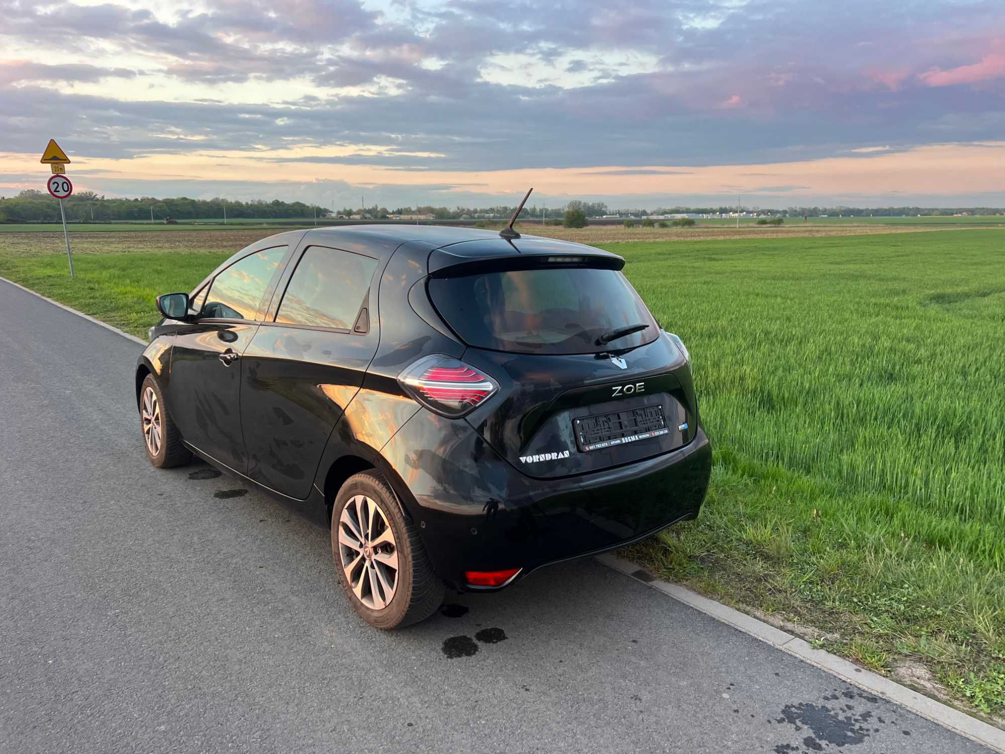 RENAULT ZOE R130 52KW BOGATA WERSJA Przebieg 25600km