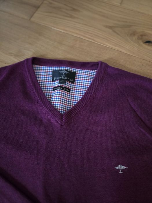 Nowy sweter w serek M