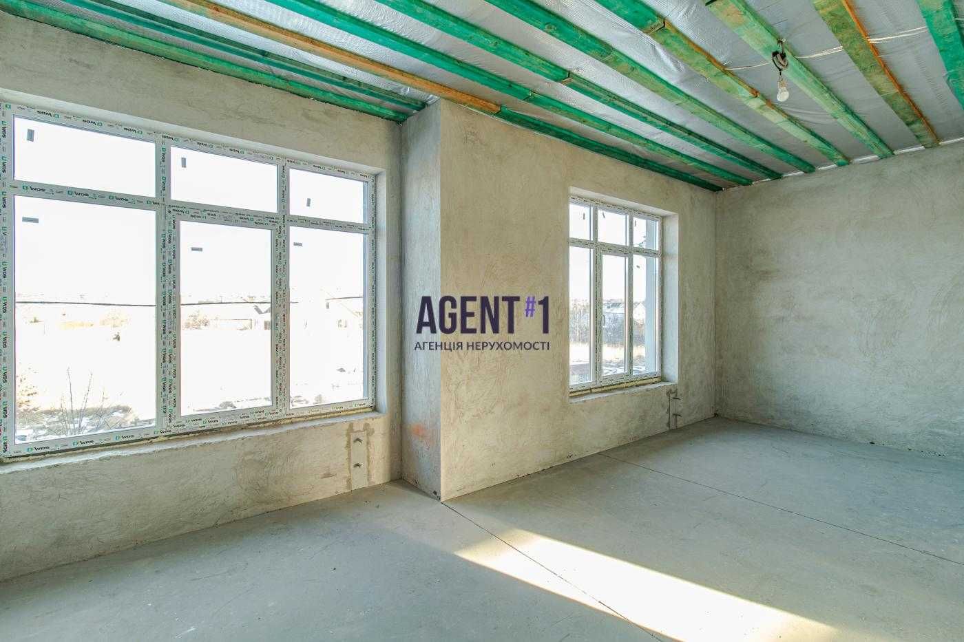 Продаж дуплекса 128 кв.м. біля лісу.  Центральні комунікації.