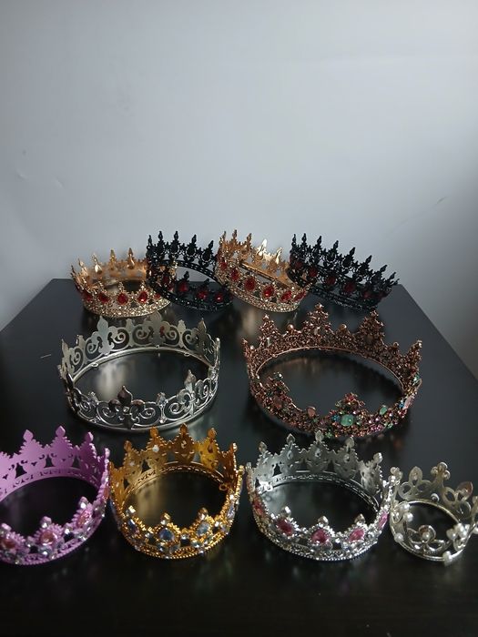 Корона на голову, на торт