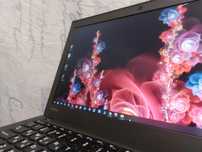 Ноутбук Lenovo IPS 1920x1080