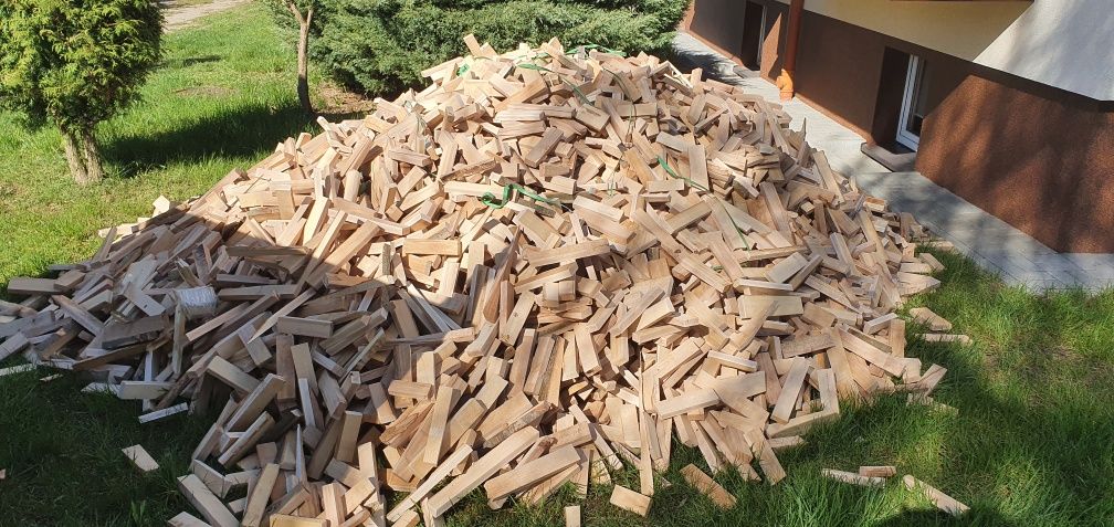 Drewno bukowe opałowe suche 10-14 % wilgotności