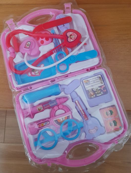 Zestaw lekarski rozowy dla Dzieci mały lekarz zabawka walizka