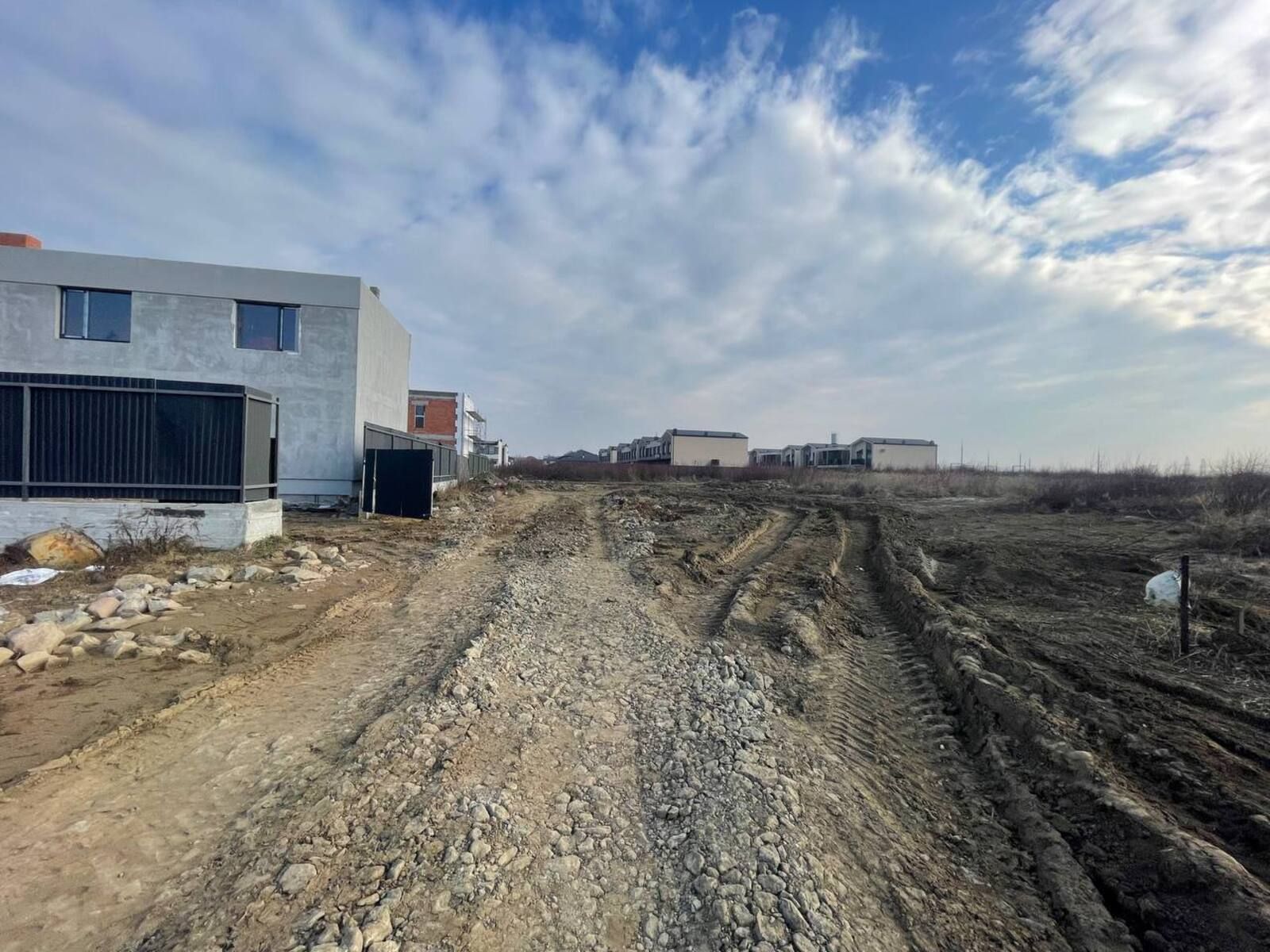 Продаж ділянки 1 Га ОСГ в Сторожниці