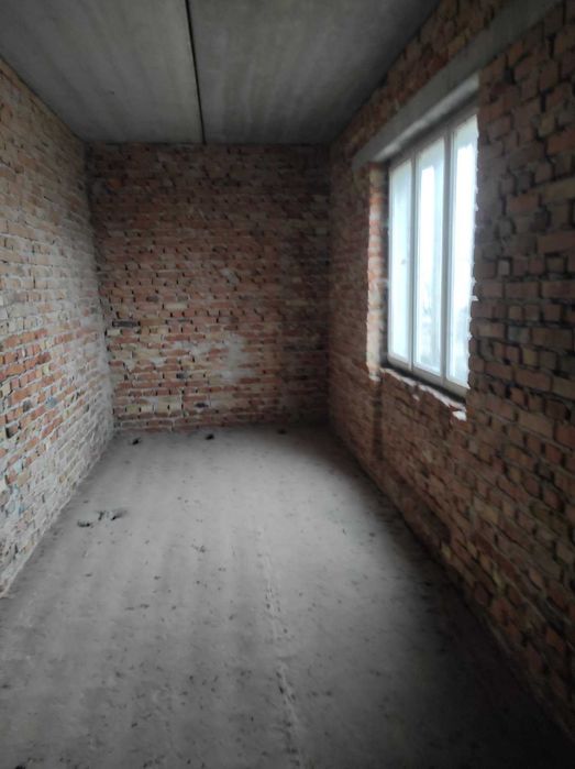 будинок та земельна ділянка 10 сот., м. Радехів