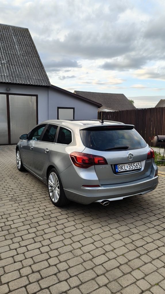 Opel Astra J Cosmo 2015r 1.4 Turbo OPC Line