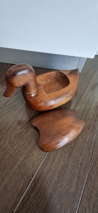 Peça marroquina com Tampa em Madeira de cedro, formato de Pato